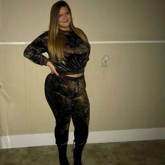 Velour camouflage two piece set - L - Picture 2 of 9